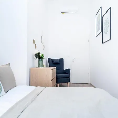 New Stylish And Super Apartament