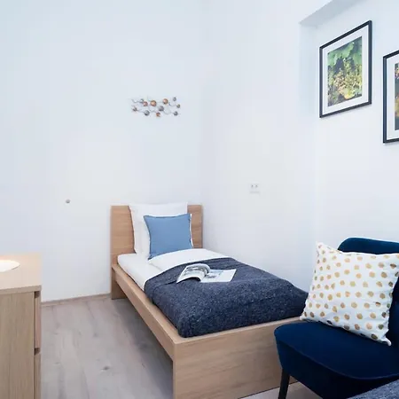 New Stylish And Super Apartament Budapesta
