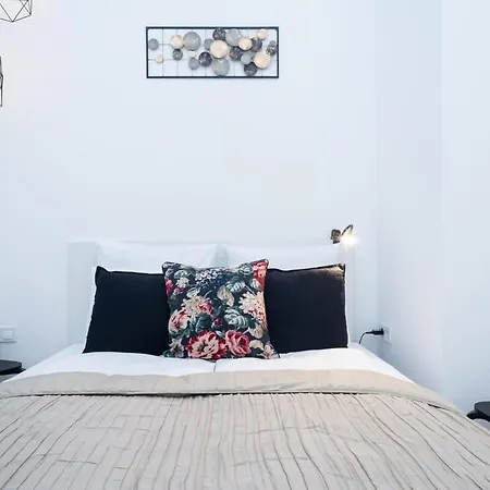 New Stylish And Super Apartament