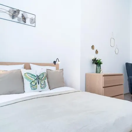 New Stylish And Super Apartament Budapesta