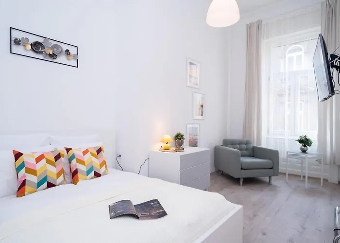 New Stylish And Super Apartment
