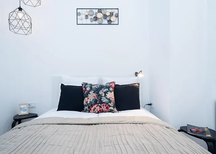 New Stylish And Super Apartment