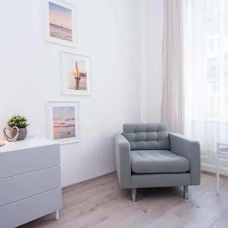 New Stylish And Super * Budapest