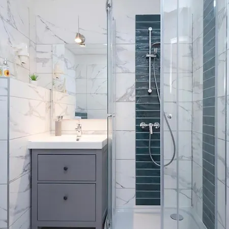 New Stylish And Super Apartment